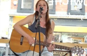 Singer Hannah White wows customers at Nantwich Bloom shop