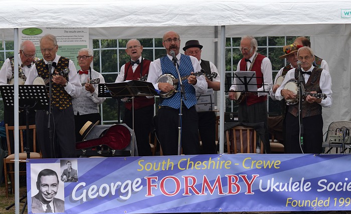 South Cheshire George Formby Ukulele Society (1)