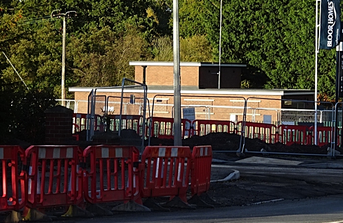 Streetlight adjacent to entrance-exit to Bloor Homes-Wistaston housing development (1)