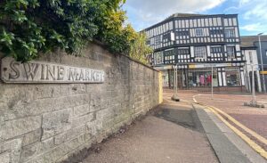 Knives and cannabis found after teenagers detained in Nantwich