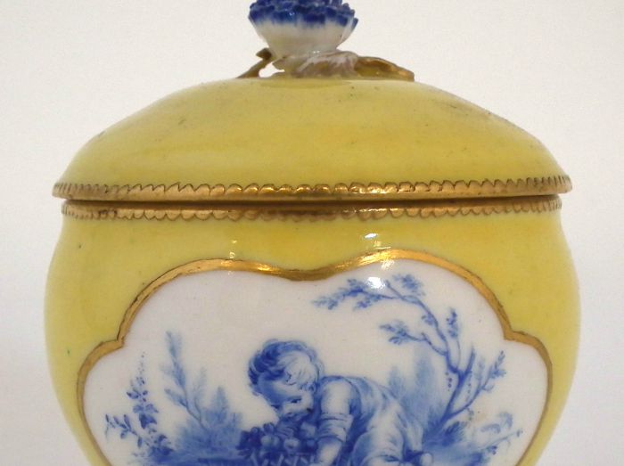 Sugar bowl, Sèvres sucrier £45,000, Peter Wilson auction