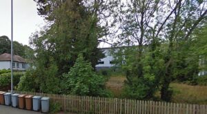 Councillor calls in bid to build on derelict Coppice tennis club in Nantwich