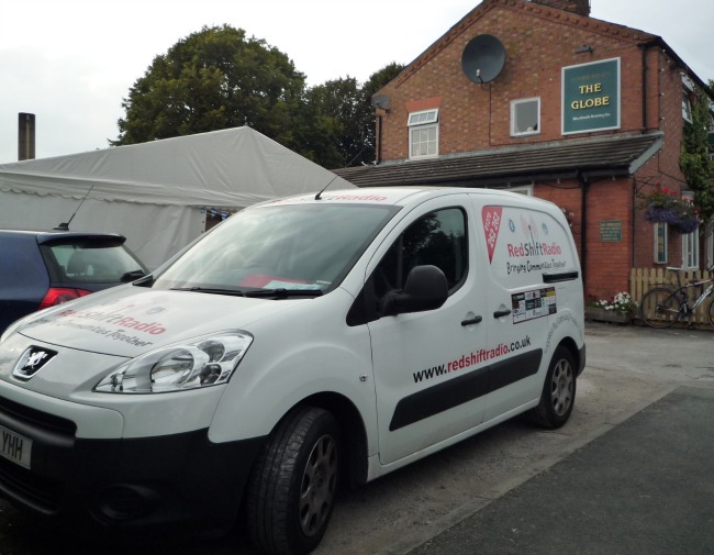 The Globe Pub and RedShift Radio van (1)