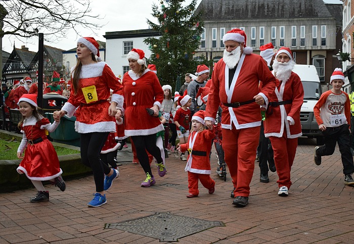 The start of the Santa Dash