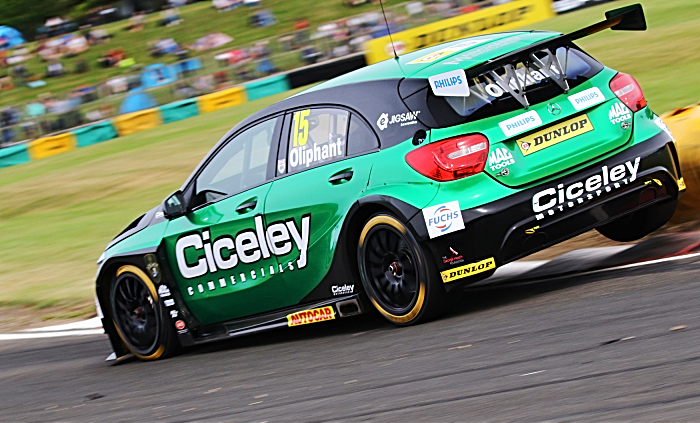 Touring car - Tom Oliphant at Croft June 2018 - Jakob Ebrey Photography