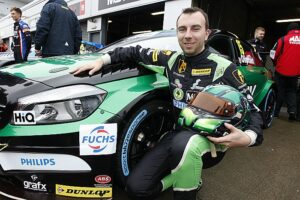 Tarporley racer Oliphant launches 2018 British Touring Car Championship bid