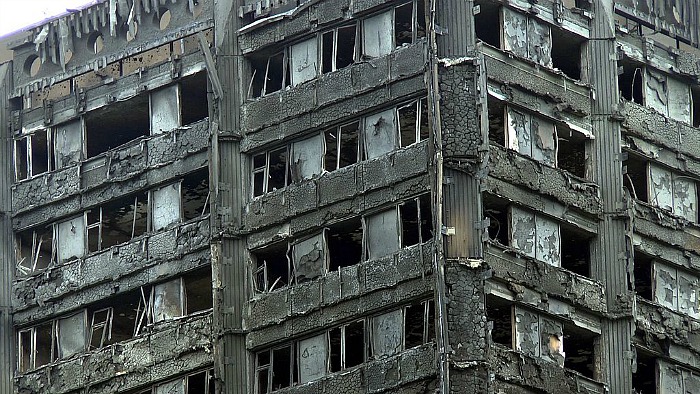 Upper Grenfell Tower - cladding, fire - pic by ChiralJon under creative commons licence