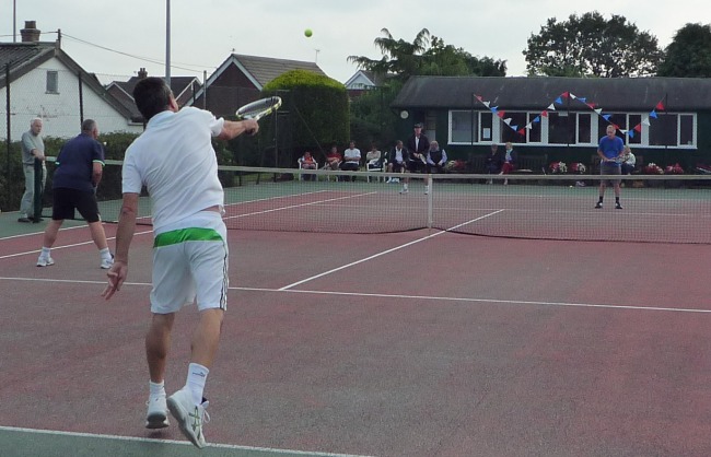 Veterans Doubles Final - Trevor Tutt serves to Roy Birtles