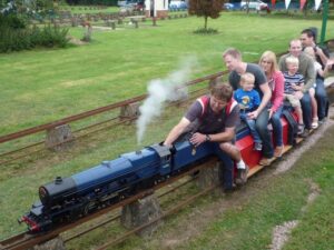 Hundreds enjoy South Cheshire Model Engineering Society open day