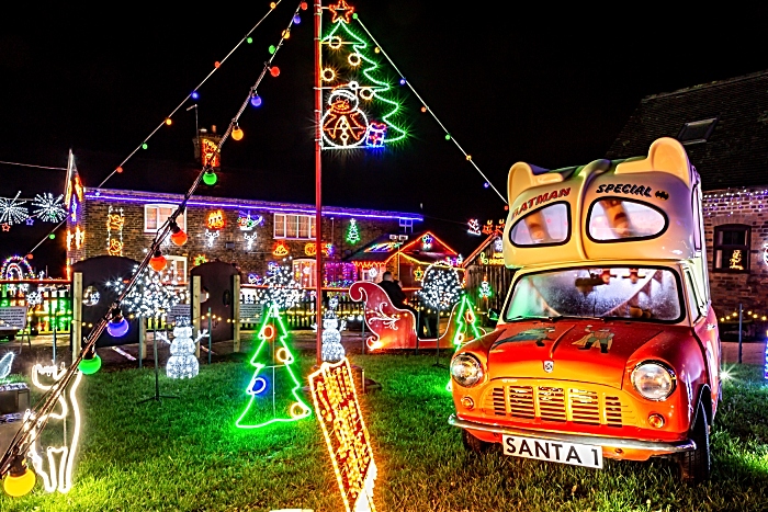 Weston Christmas Light Display 2018 - lights and ice cream van (1)