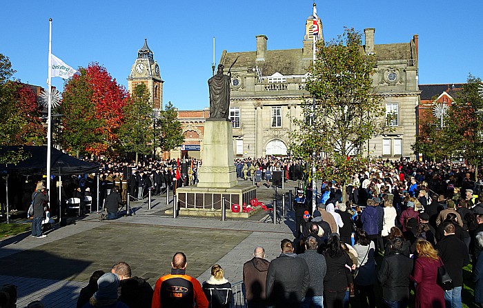 Wreath laying on Memorial Square