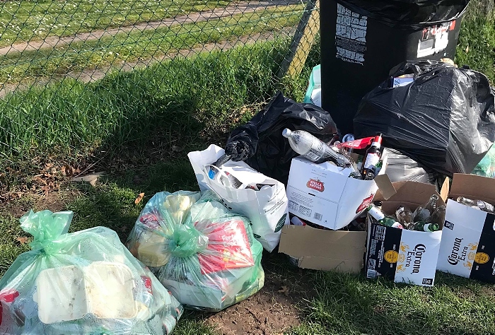 brookfield park rubbish