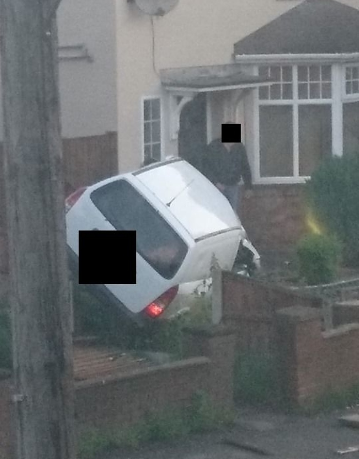 car crashed into garden on millstone lane in nantwich