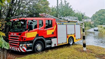 car trapped in flood water Barthomeley - pic by cheshire fire service