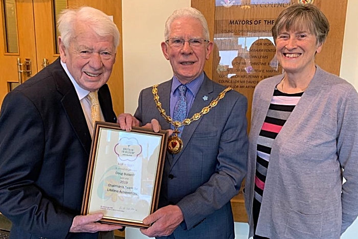 doug butterill receives in bloom award