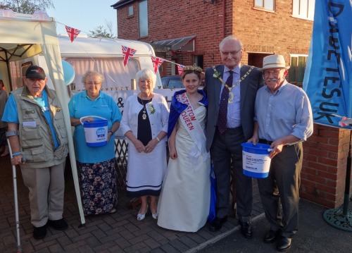 l-r Bryan – Sheena – Joan – Lucy – Wesley - Ken