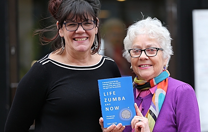 l-r - Denise Lawson from Nantwich Bookshop & Coffee Lounge with author Joan Carter and her book (1)