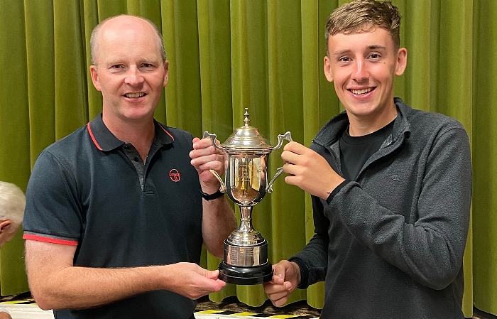 l-r John White's youngest son Jonathan with Men’s Singles winner George Raiswell and the Tew-White Cup (1)