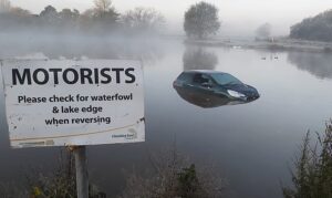 Stunned walkers find car submerged in Nantwich Lake