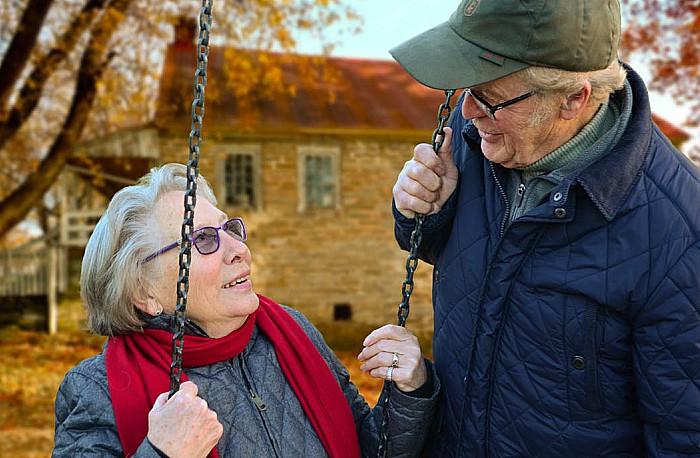 older couple - life expectancy - pic courtesy of pixabay