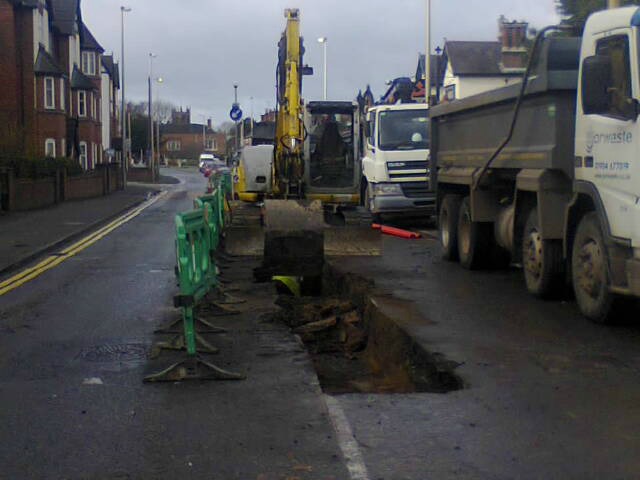 roadworks on London Road (pic by Bexx Potter)