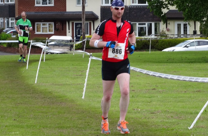 runners in Cheshire Triathlon in Nantwich