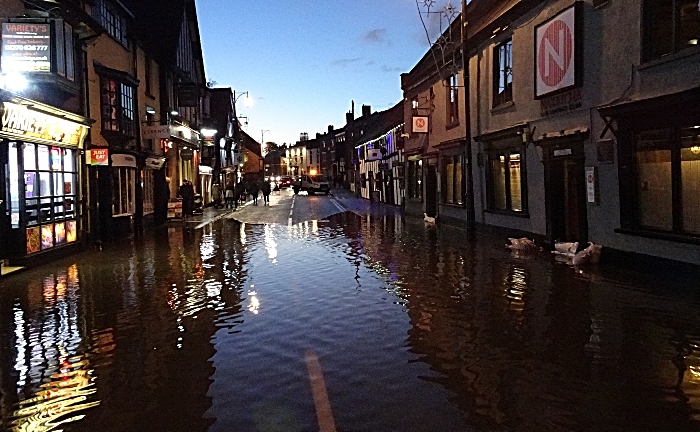 welsh row flooding in nantwich - pic by Jonathan White